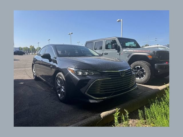 2021 Toyota Avalon XLE Hybrid