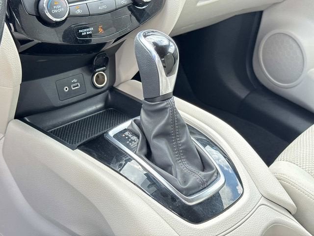 2022 Nissan Rogue Sport SV FWD Xtronic CVT