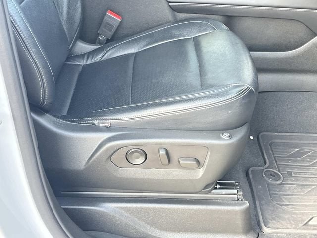 2022 GMC Yukon SLE