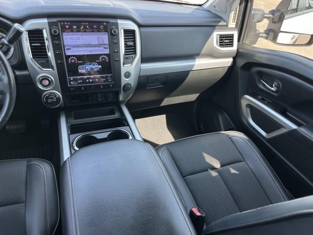 2017 Nissan TITAN PRO-4X