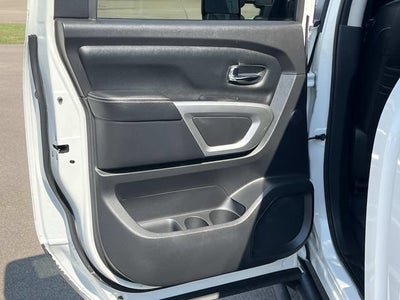 2017 Nissan TITAN PRO-4X