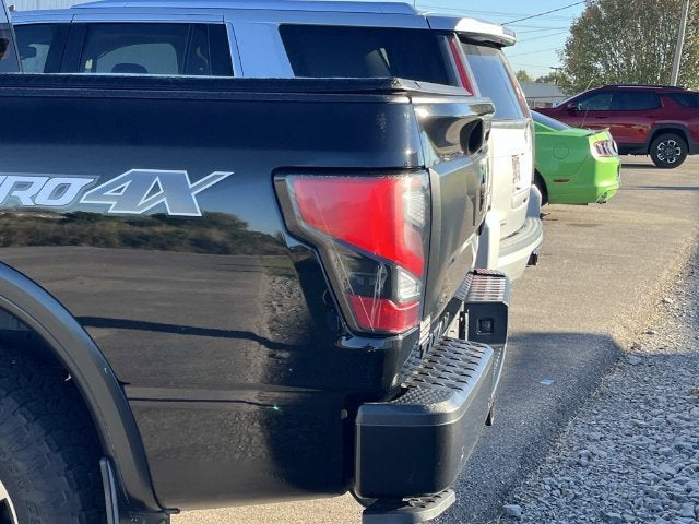 2021 Nissan TITAN Crew Cab PRO-4X 4x4