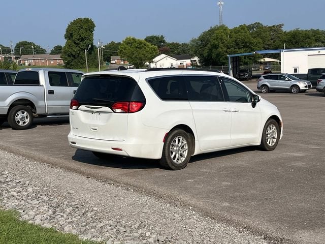 2021 Chrysler Voyager LXI