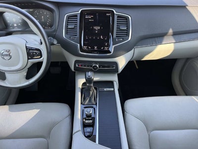 2020 Volvo XC90 T6 Momentum 6 Passenger