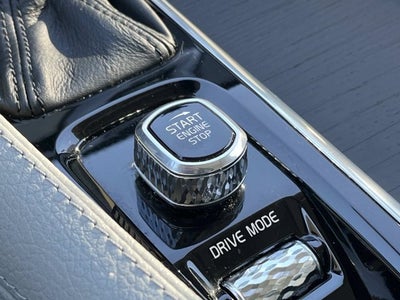 2020 Volvo XC90 T6 Momentum 6 Passenger