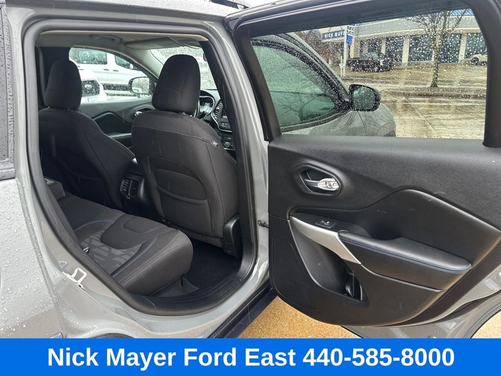 2019 Jeep Cherokee Latitude