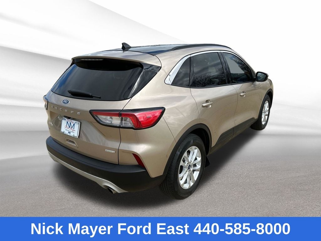 2020 Ford Escape SE