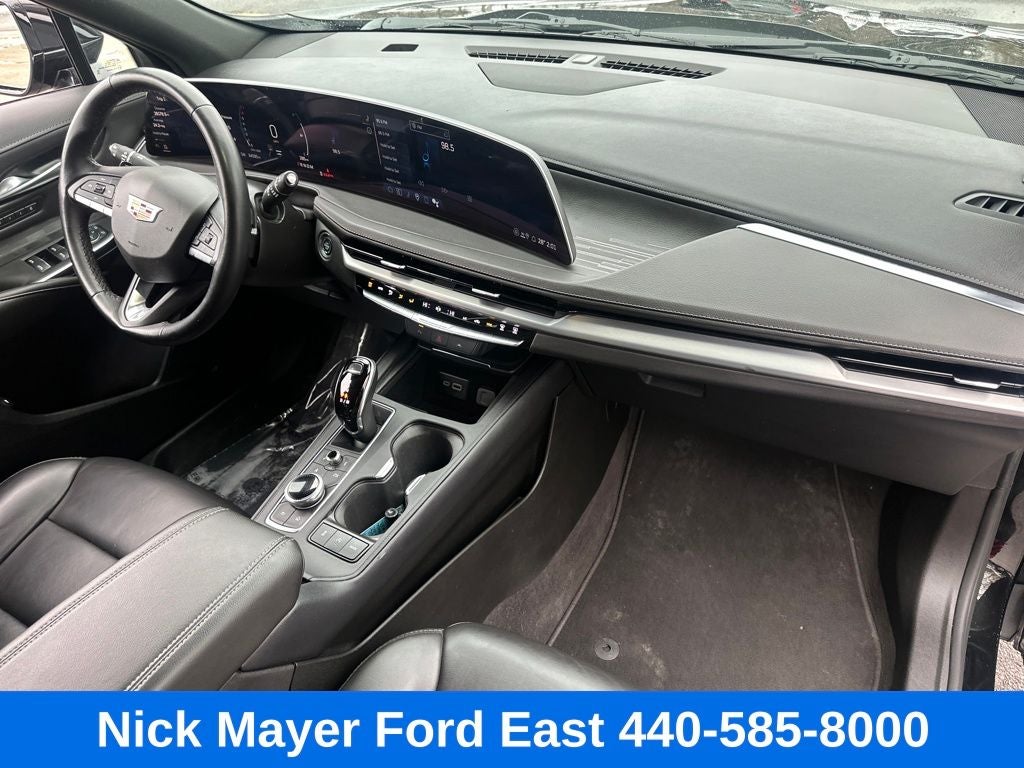 2025 Cadillac XT4 Premium Luxury