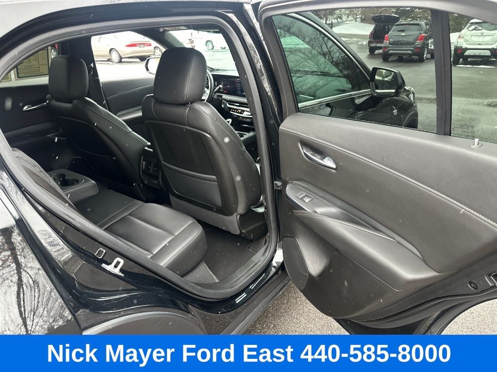 2025 Cadillac XT4 Premium Luxury