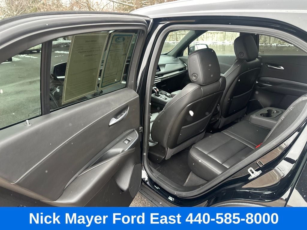 2025 Cadillac XT4 Premium Luxury