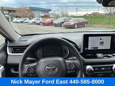 2025 Toyota RAV4 XLE