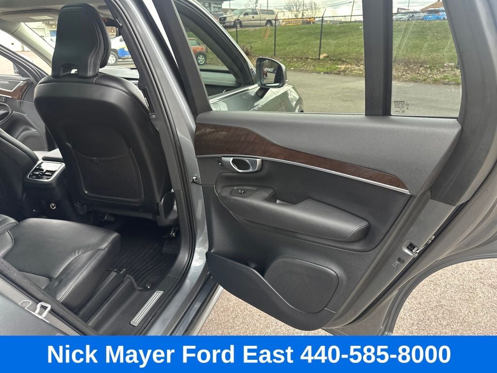 2019 Volvo XC90 T6 Momentum