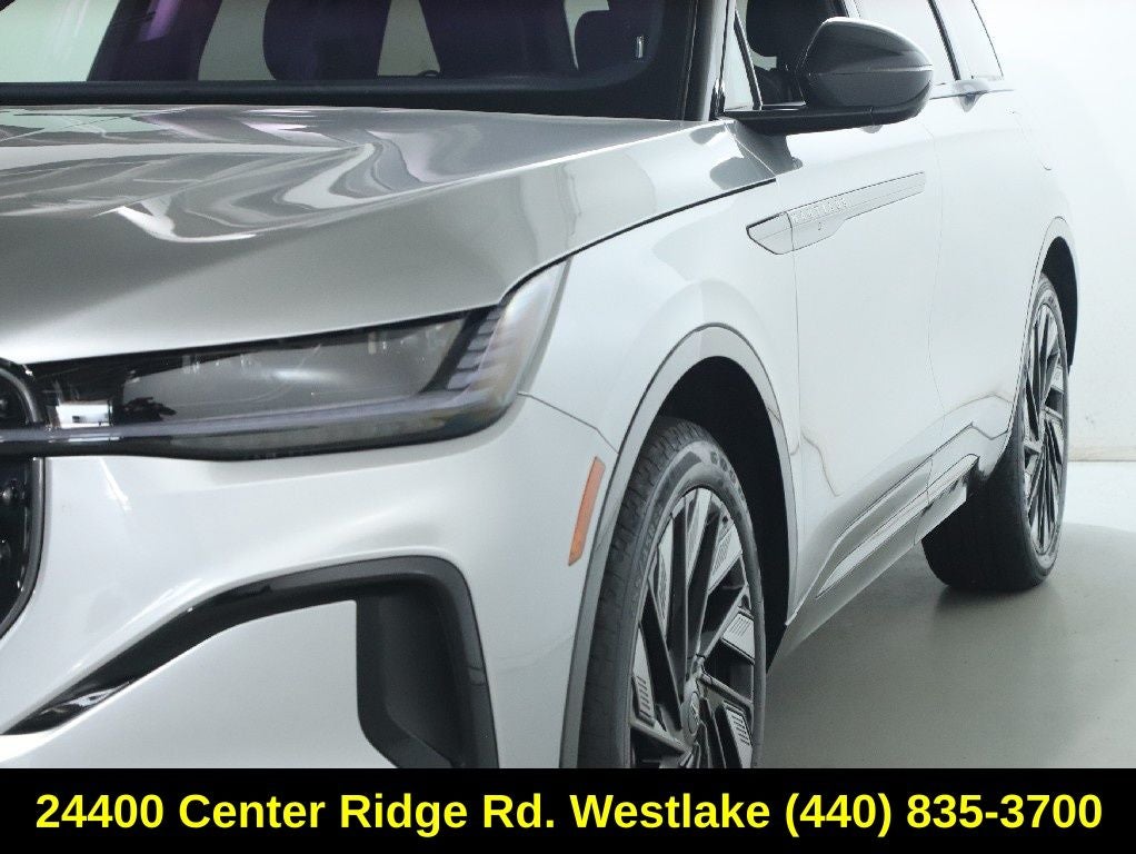 2025 Lincoln Nautilus Reserve