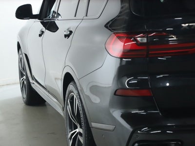 2021 BMW X7 M50i