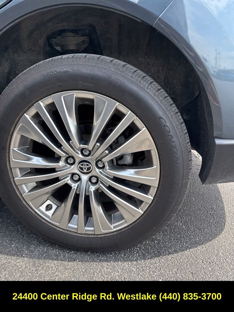 2022 Toyota Venza XLE