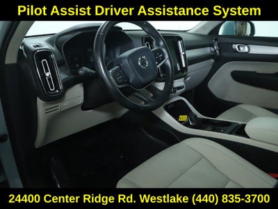 2019 Volvo XC40 Momentum