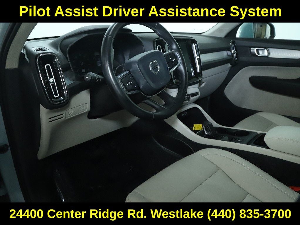 2019 Volvo XC40 Momentum