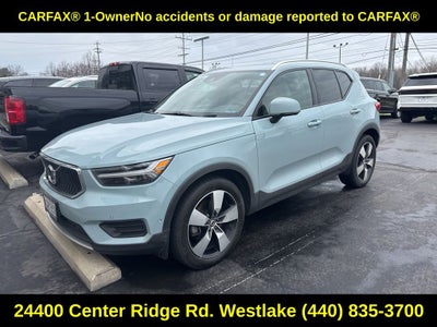 2019 Volvo XC40 Momentum