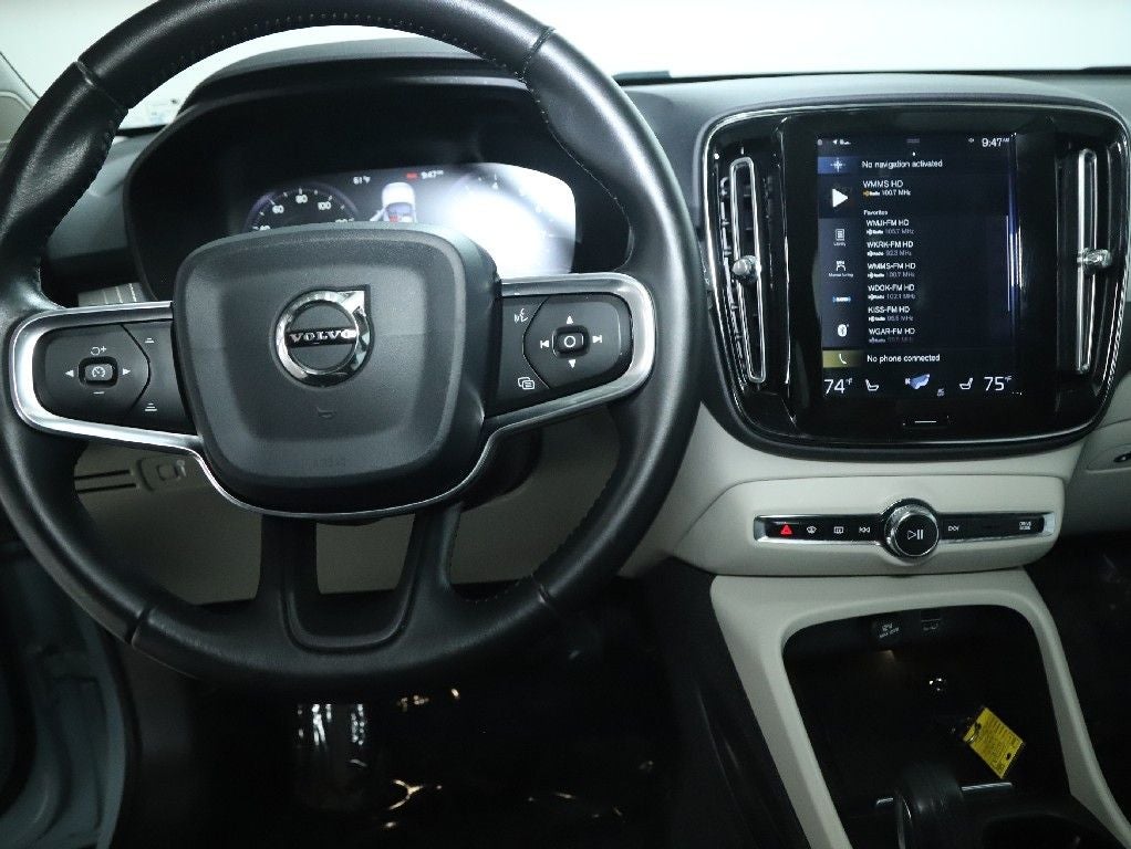 2019 Volvo XC40 Momentum