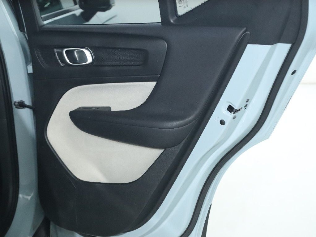 2019 Volvo XC40 Momentum
