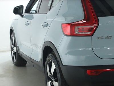 2019 Volvo XC40 Momentum