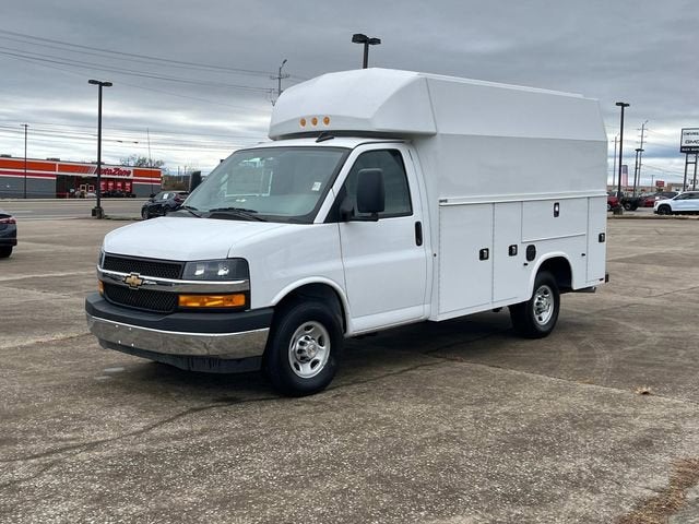 2025 Chevrolet Express Cutaway 3500 1WT