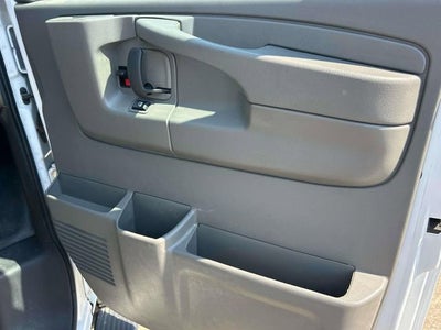 2015 Chevrolet Express Cargo 2500 2500 Regular Wheelbase Rear-Wheel Drive