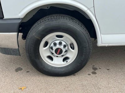 2025 GMC Savana Cutaway 3500 1WT