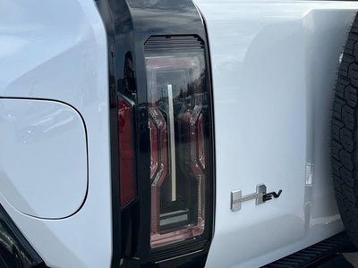 2025 GMC HUMMER EV SUV 2X