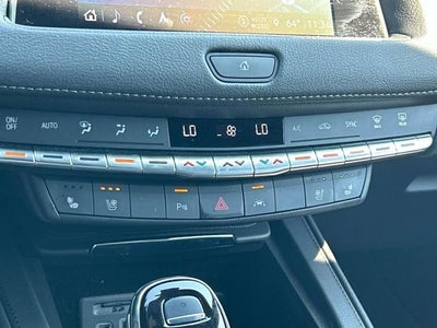 2023 Cadillac XT4 Premium Luxury