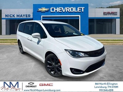 2020 Chrysler Pacifica Touring
