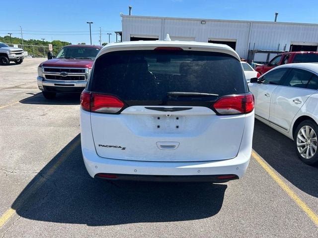 2020 Chrysler Pacifica Touring