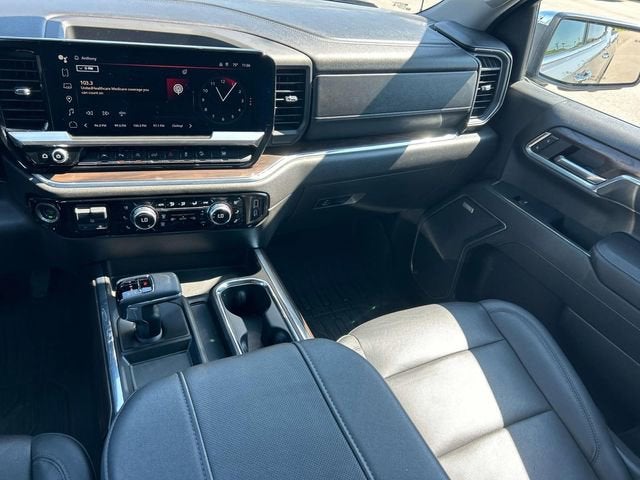 2024 GMC Sierra 1500 SLT