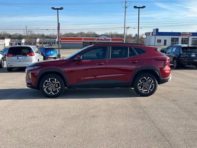 2025 Chevrolet Trax LT